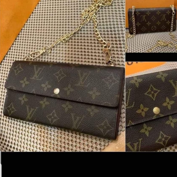 Louis Vuitton Crossbody/Wallet